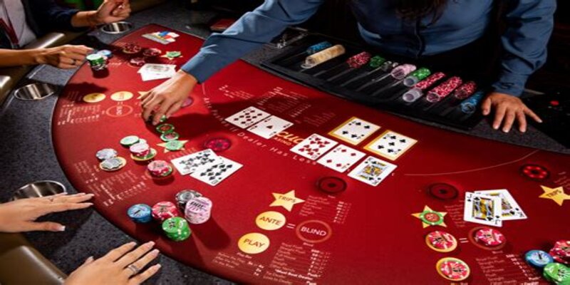 Sự khác biệt giữa Ultimate Texas Hold'em và Poker truyền thống